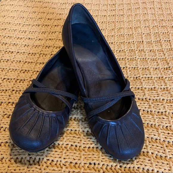 Leather ballet flats - Picture 2 of 3